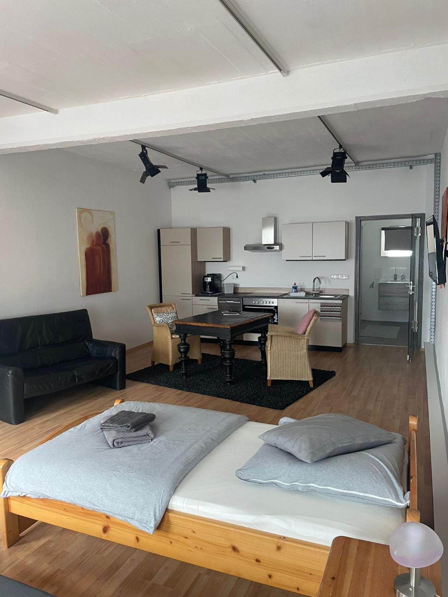 40 Qm Grosse Studiowohnung Zentral Gelegen In Gross-Umstadt Exterior foto